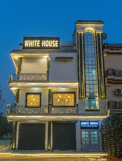 Whitehouse Royal Living